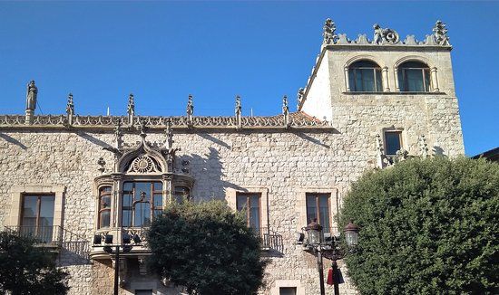 la Casa del Cordón