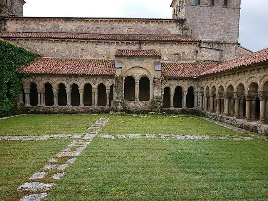 la Colegiata de Santillana del Mar